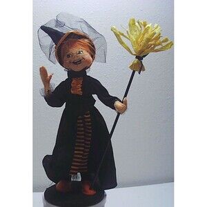 Annalee Halloween 2013 Witch Girl New  With Broom 9''